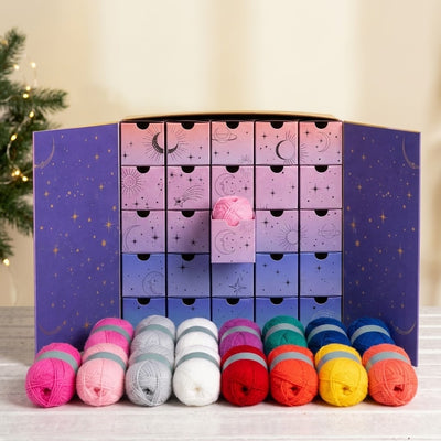 Crochet Advent Calendar 2026 | 25 Days of Yarn with Blanket Pattern and Extra Patterns, Christmas Gift for Crocheters
